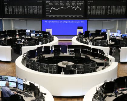 Bolsas da Europa sobem com alívio nas tensões comerciais e otimismo econômico