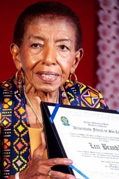 UFSCar outorga título de Doutora Honoris Causa à Leci Brandão