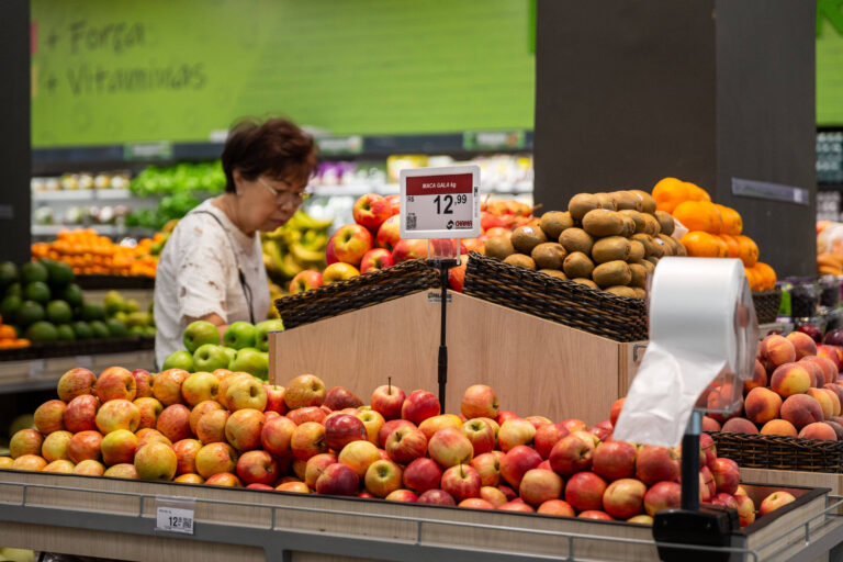 Inflação prévia avança para 0,20% em novembro, indica IBGE