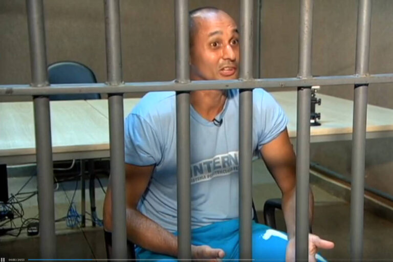 Justiça do RJ prorroga permanência de Marcinho VP em presídio federal