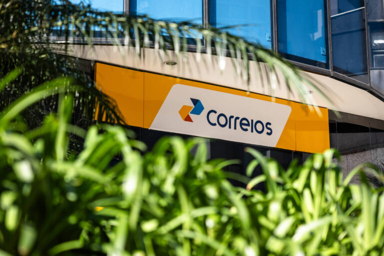 Governo Lula deve facilitar empréstimo de R$ 20 bilhões aos Correios