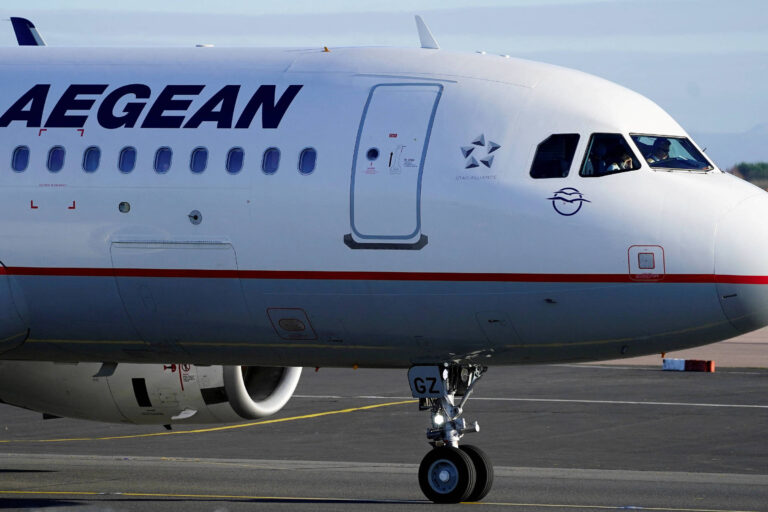 Latam fecha parceria com a maior aérea da Grécia e expande rotas
