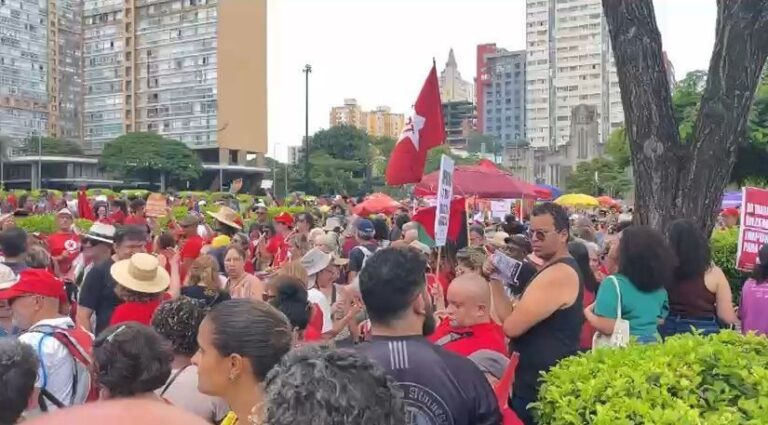 Protestos marcam capitais contra PL da Dosimetria