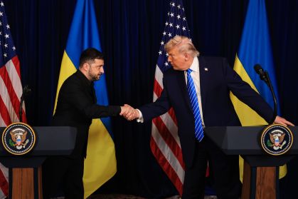Zelensky alerta: sem apoio dos EUA, Ucrânia enfrenta derrota