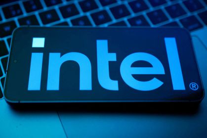 Intel testa tecnologia de empresa sancionada ligada à China