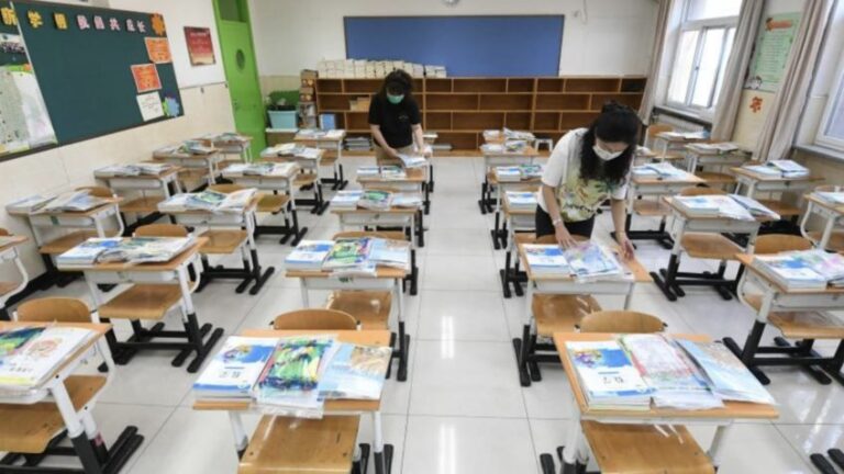 Cidade chinesa implementa aulas de IA obrigatórias nas escolas