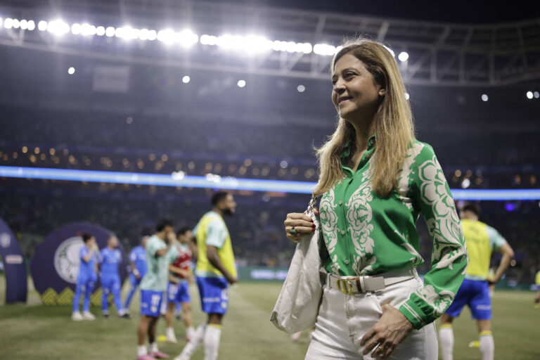 Leila Pereira defende profissionalização no futebol brasileiro