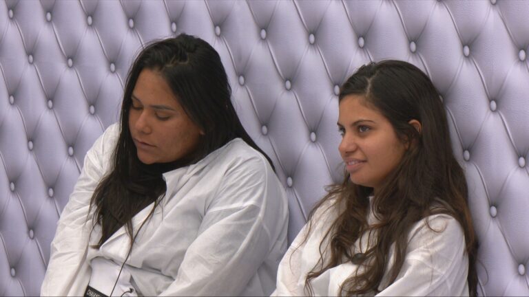 No quarto branco, participantes trocam elogios e revelam expectativas no BBB 26