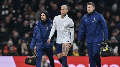 Richarlison desfalca o Tottenham por quase dois meses após lesão na coxa