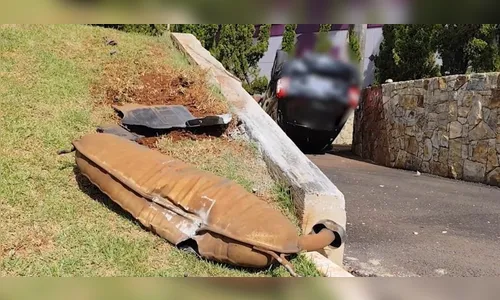 Tucson capota na entrada de motel em Cascavel e gestante evita ferimentos graves