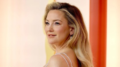 Kate Hudson enfrenta a idade com naturalidade e foco no futuro