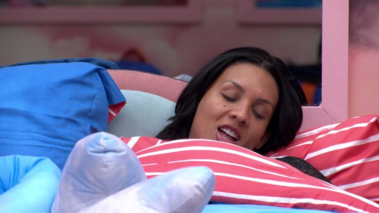 Crush de Maxiane no BBB 26 gera expectativa por beijo na boca