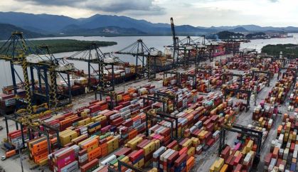 Chineses intensificam disputa por novo terminal de contêineres em Santos