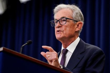 Powell enfrenta investigação por resistir a pressão sobre juros