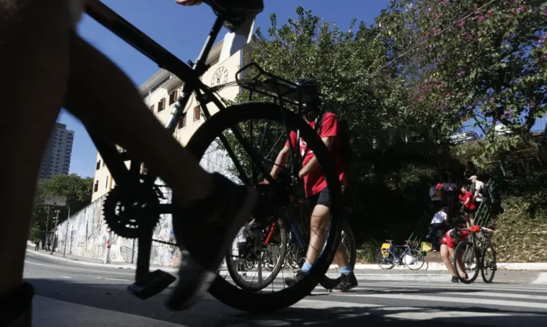 Pedal rota das capelas promove 27 km de ciclismo em Cianorte