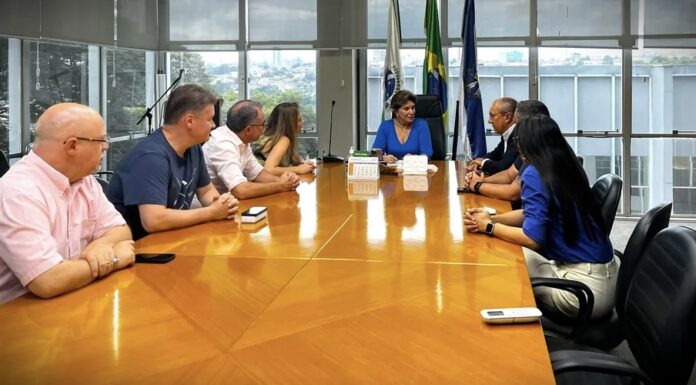 Prefeitura negocia
