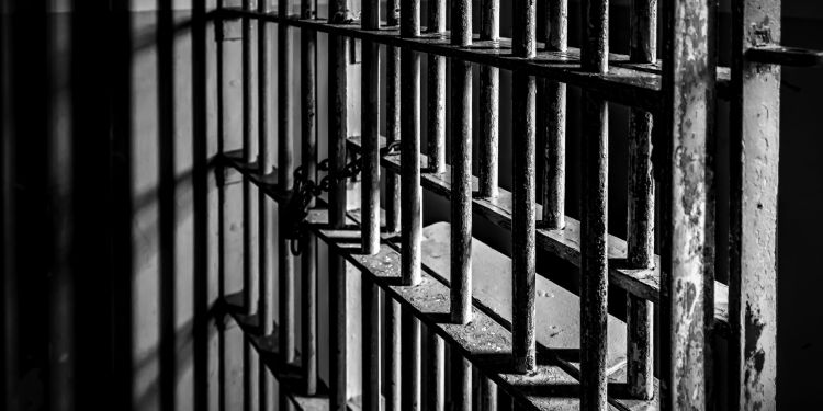 Polícia resgata cinco mulheres e prende gerente de clínica por cárcere privado no Paraná