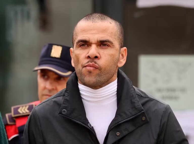 Justiça revoga condenação de Daniel Alves por estupro