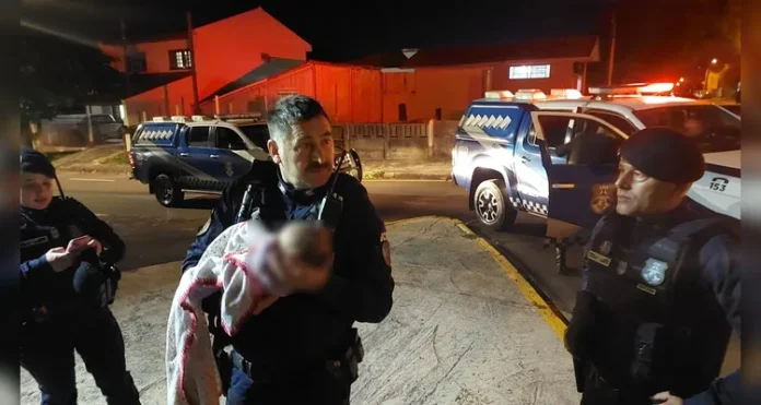 Guarda Municipal salva recém-nascida engasgada em Ponta Grossa