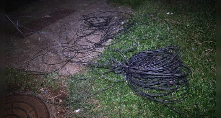 Homem sofre ferimentos graves no pescoço após acidente com fio em Ponta Grossa