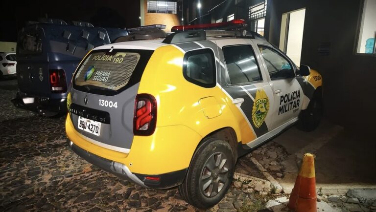 Polícia investiga intolerância religiosa em Ponta Grossa após mulher afirmar que foi trancada em carro por motorista de aplicativo ao identificar suas vestes de médium.