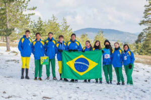 Paraná conquista 11 medalhas na Gymnasiade 2025, com destaque para atletas e técnicos apoiados pelos programas Geração Olímpica e Proesporte. Delegação brilhou na Sérvia, levando o Brasil ao top 3 do quadro de medalhas.