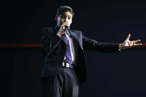 O pastor Miguel Oliveira enfrenta ameaças e polêmicas após suas pregações viralizarem nas redes. Entenda os motivos e o que o jovem religioso disse sobre as críticas.