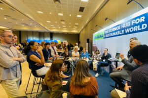 Paraná lidera internacionalização: único estado com estande na Faubai 2025, governo estadual apresenta projetos de cooperação acadêmica e amplia oportunidades para alunos e professores no exterior.