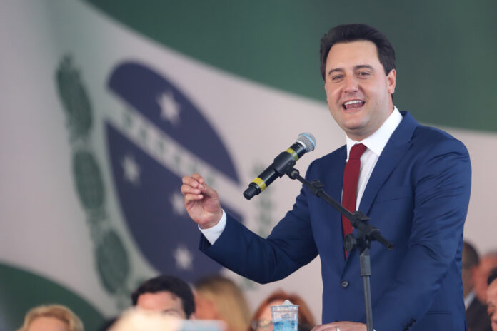 Ratinho Junior propôs que os estados possam criar suas próprias leis penais para endurecer punições. A ideia é garantir respostas mais rápidas e severas ao crime, com uma emenda constitucional.