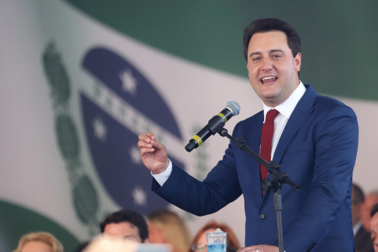 Ratinho Junior propôs que os estados possam criar suas próprias leis penais para endurecer punições. A ideia é garantir respostas mais rápidas e severas ao crime, com uma emenda constitucional.