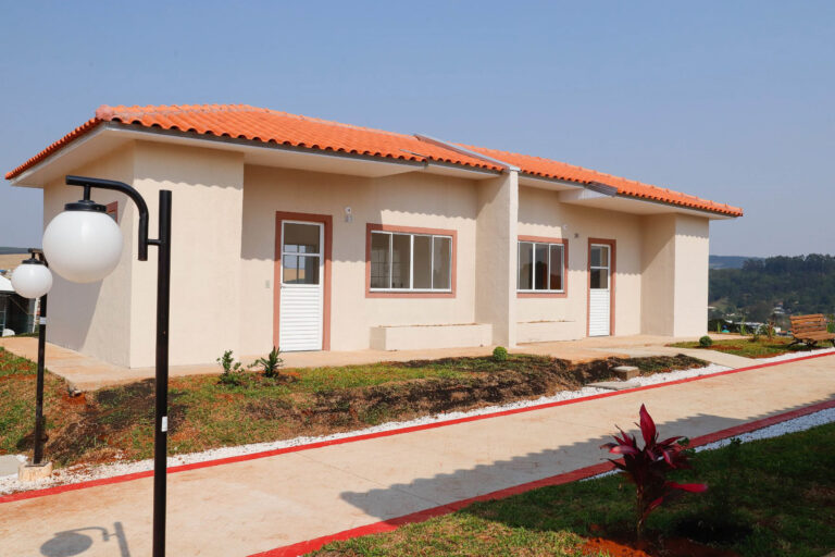 Idosos de Ponta Grossa podem se inscrever até 30 de maio para o Residencial Parque dos Sabiás, com aluguel social acessível e estrutura adaptada para a terceira idade.