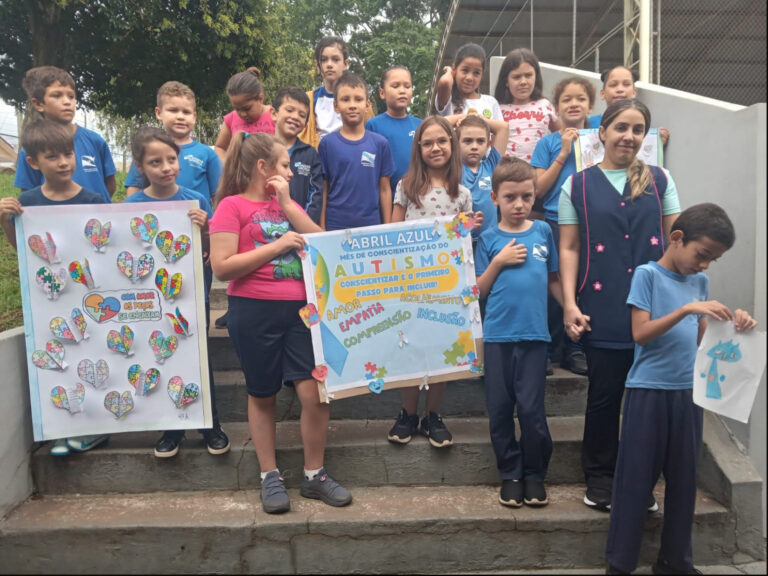 Conscientizar é o primeiro passo para incluir. Alunos do 4º ano da Escola Alda dos Santos vivenciaram uma semana de empatia, respeito e aprendizado sobre o autismo.