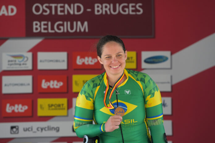 Paranaense conquista a Copa do Mundo de Paraciclismo com apoio do Proesporte e do Geração Olímpica e Paralímpica; Victoria Barbosa é destaque internacional na classe C1.