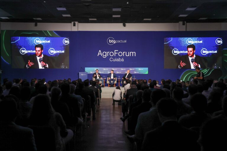 O Paraná é modelo para o agronegócio moderno, combinando sustentabilidade, inovação e incentivo à agroindustrialização. Estado lidera produção de proteína animal e se destaca nas exportações de alimentos.