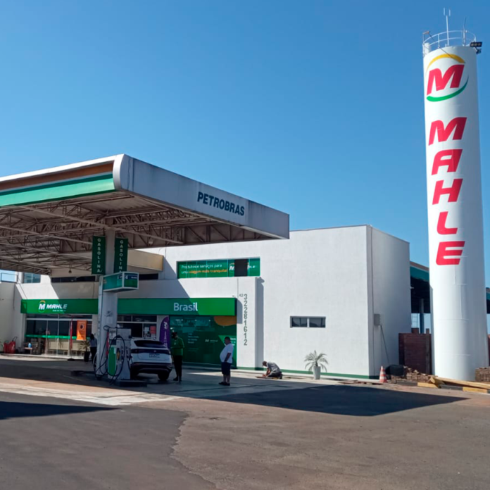 Ponta Grossa terá gasolina sem imposto neste sábado (31) durante ação do Feirão do Imposto 2025. Descontos de até 34% em combustíveis serão oferecidos no Posto Mahle Real.