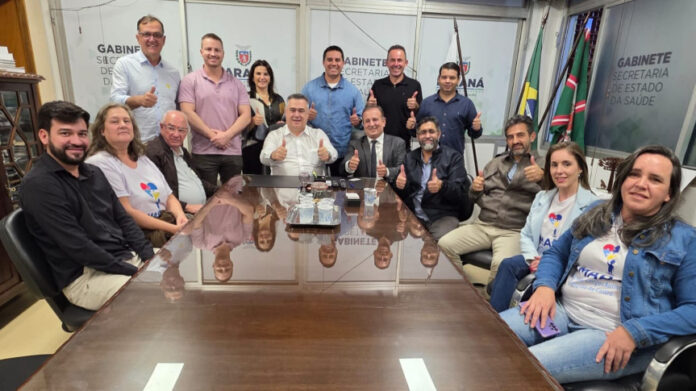 Centro de Atendimento ao Autista de Castro é anunciado com recursos garantidos por Moacyr Fadel, em parceria com Beto Preto e a Prefeitura. Projeto vai transformar vidas.
