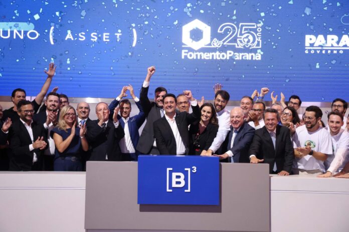 Paraná lidera crescimento econômico no Brasil com 8,5% no primeiro trimestre de 2025, mais que o dobro da média nacional. Estado também foi destaque na geração de empregos e produção industrial.