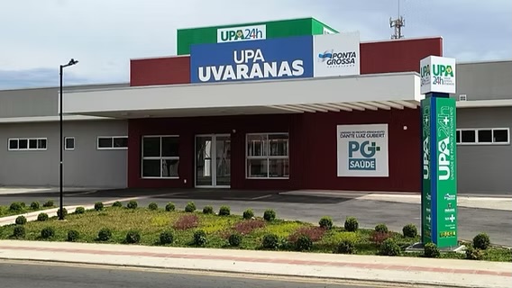 A UPA Uvaranas foi inaugurada em Ponta Grossa com investimento de R$ 56,7 milhões. A unidade moderna atenderá mais de 100 mil pessoas com estrutura completa, incluindo Samu, GCM e serviço de saúde mental.