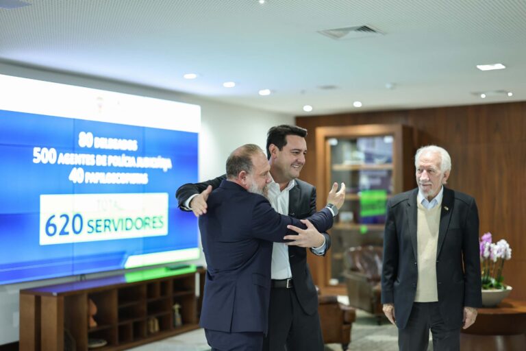 Paraná terá maior contratação da história da Polícia Civil com 746 novos agentes só em 2025. Investimento recorde, redução da criminalidade e valorização dos profissionais marcam a gestão Ratinho Junior.