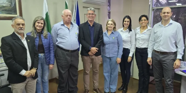 Ponta Grossa se mobiliza contra ameaça às APAEs: Câmara apresenta moção ao STF e defende a continuidade das escolas especiais no Paraná.