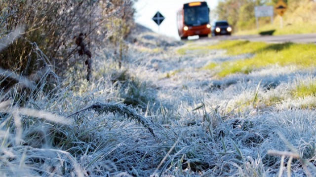 Paraná amanhece com 0°C e geada prevista nas regiões mais frias. Simepar alerta para chuvas no fim de semana e nova mudança nas temperaturas.
