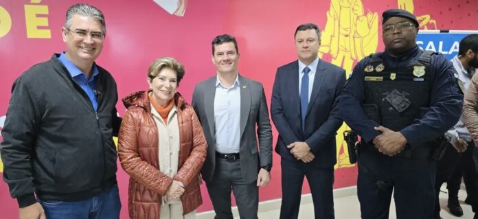 GCM de Ponta Grossa inicia curso de formação com 116 novos alunos e palestra de abertura do senador Sergio Moro. Capacitação segue diretrizes da Senasp e reforça a segurança nos Campos Gerais.