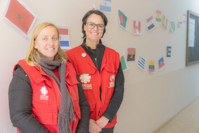 A UEPG acolhe migrantes e transforma vidas em Ponta Grossa por meio de projetos sociais, cursos e políticas públicas que promovem inclusão, emprego e cidadania.