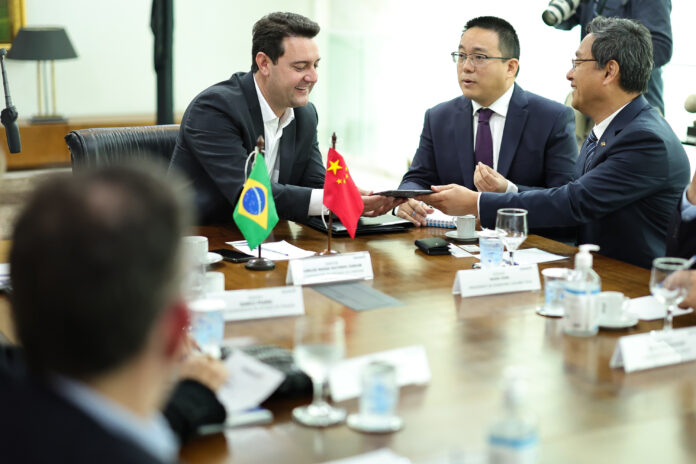 Paraná bate recorde com R$ 57,9 bilhões em investimentos privados por meio do programa Paraná Competitivo e projeta 51 mil novos empregos em mais de 100 cidades.