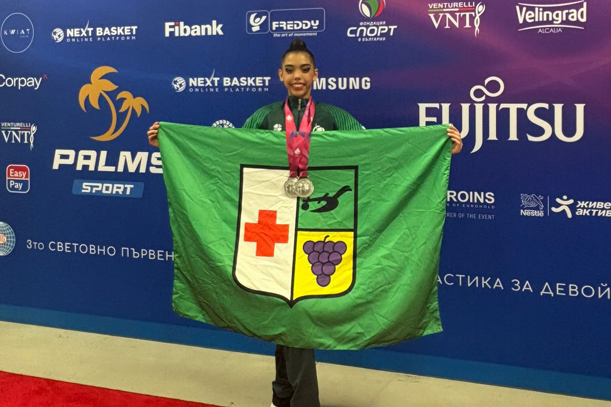 Julia Cruz brilha no Mundial e leva ginástica do Paraná ao pódio histórico