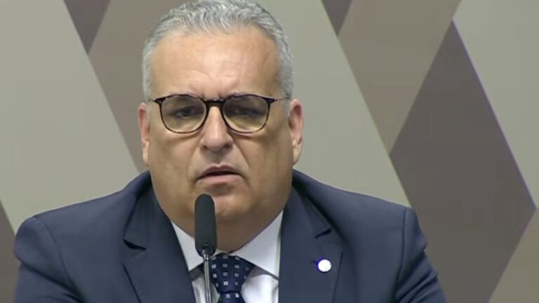 Alfredo Gaspar se declara de direita com orgulho na CPI do INSS