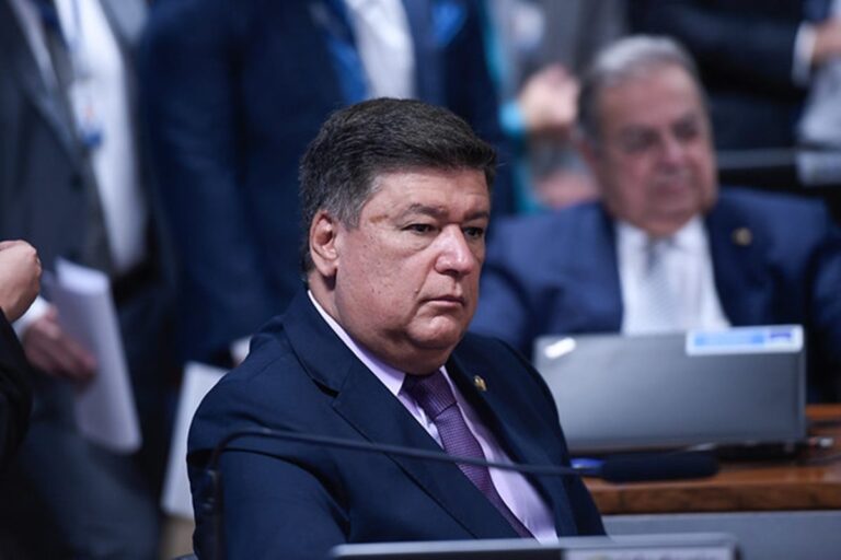 Senador detalha atuação na CPMI do INSS e regras sobre credenciais
