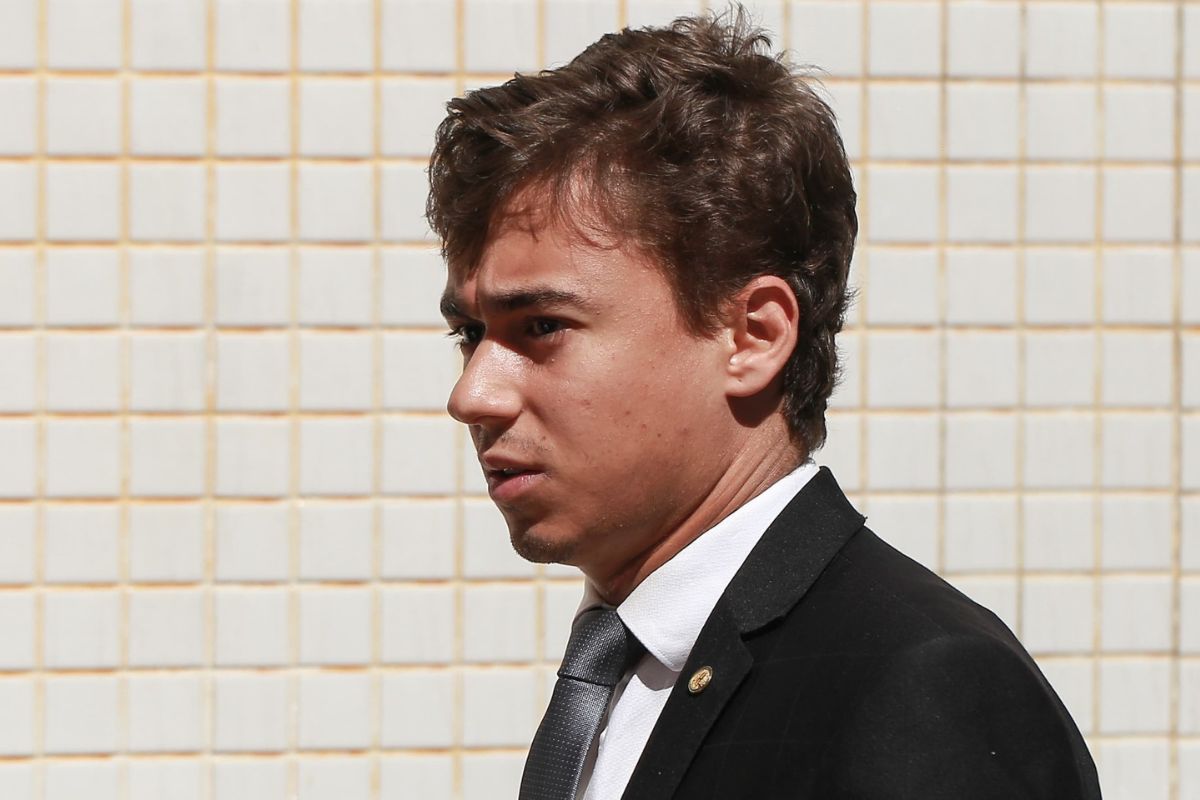 Nikolas Ferreira Aumenta Tom Contra Moraes e Preocupações Internacionais Crescem