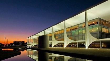 Retroativo de benefícios a servidores avança com decisão de Lula até 12 de agosto