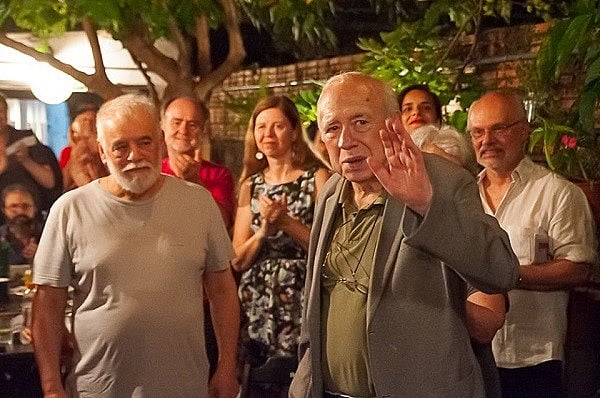 O Brasil se Despede de Luis Fernando Verissimo, Gênio das Crônicas e Mestre do Humor